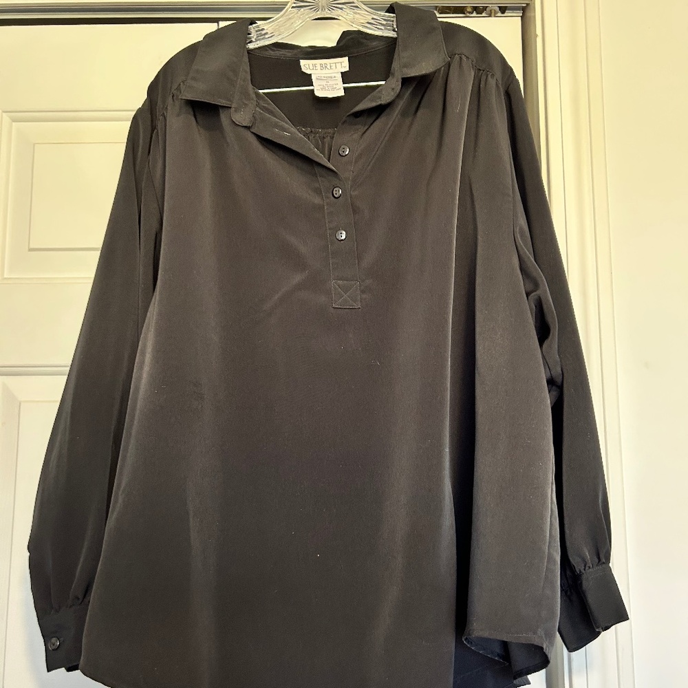 Sue Brett Women’s Blouse